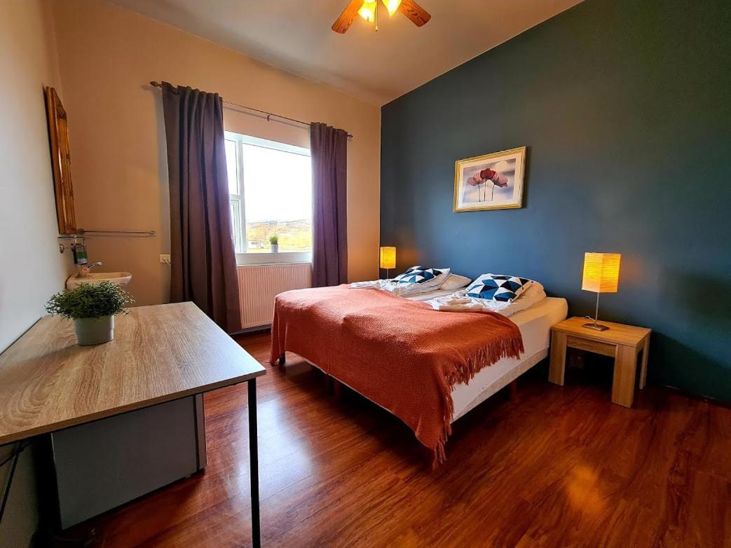 Hlin Guesthouse Varmahlid  Ngoại thất bức ảnh